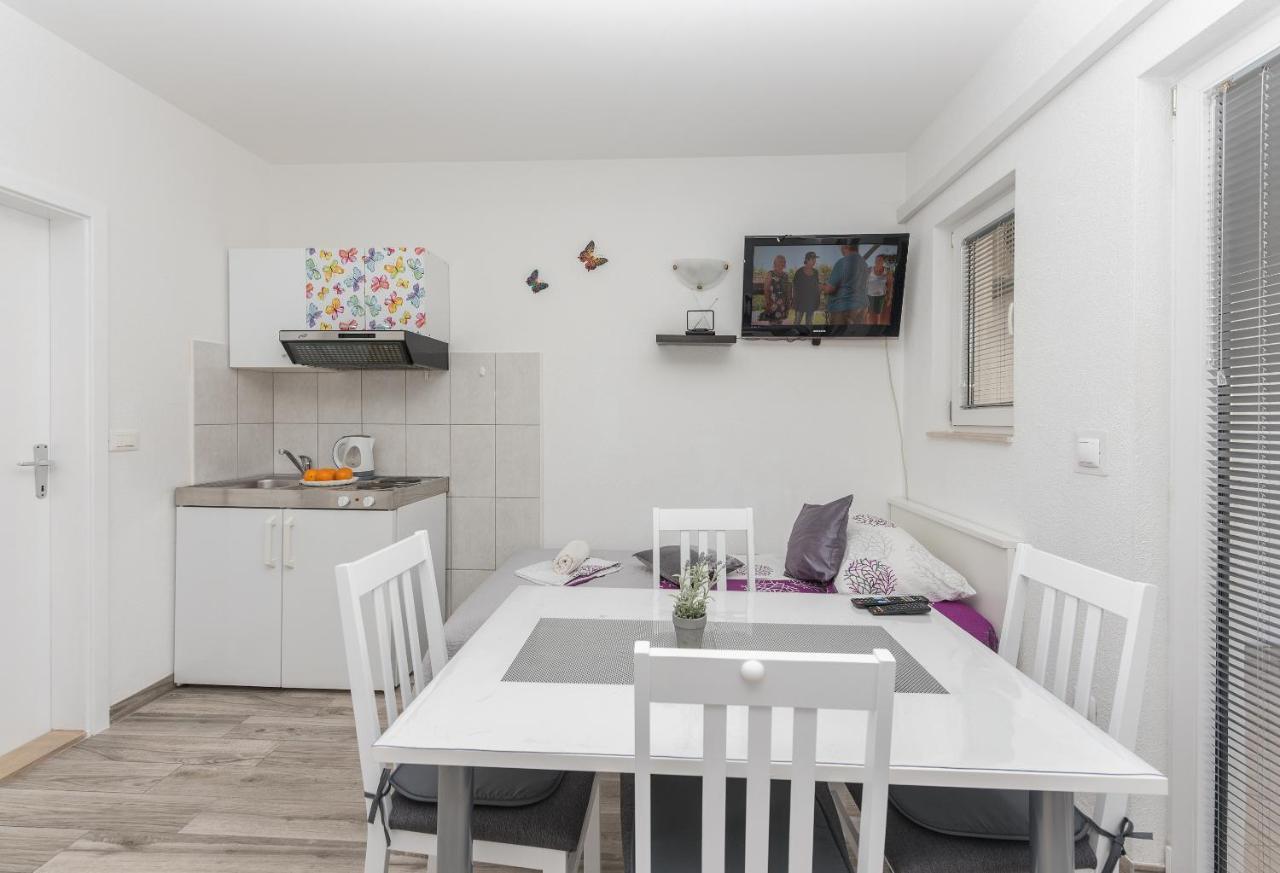 Apartmani Franko Baska Voda Exterior photo